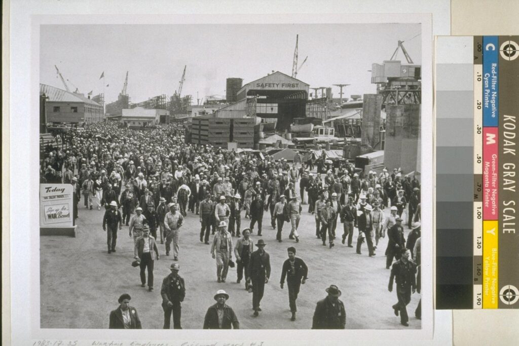 Crowd of workers exiting the Kaiser Richmond Shipyards.